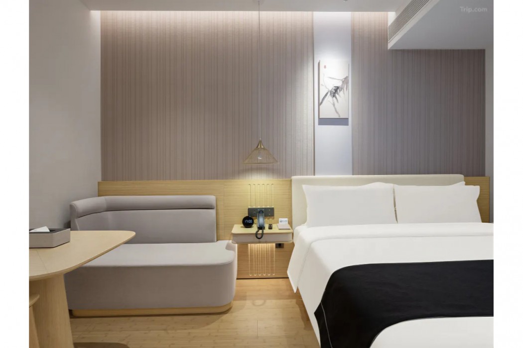 Hidden Hotel (Shanghai People's Square Nanjing Road Branch) 7/17