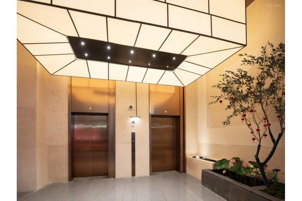 Hidden Hotel (Shanghai People's Square Nanjing Road Branch) 13/17
