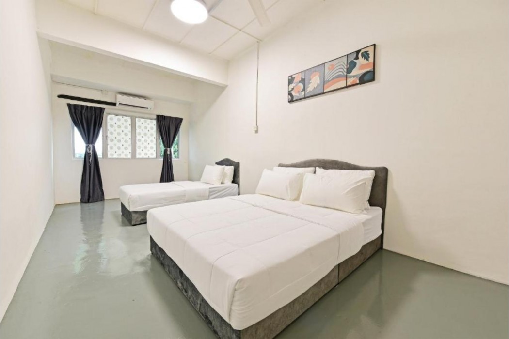 Hotel O S Homestay 11/29