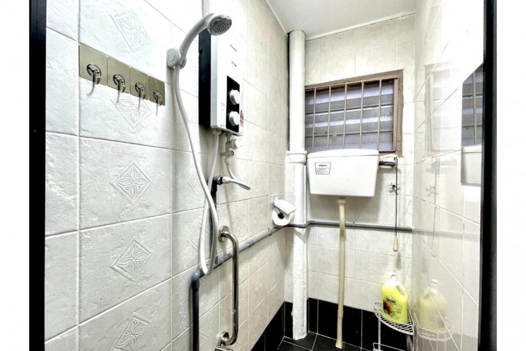 Hotel O S Homestay Premium 7/14