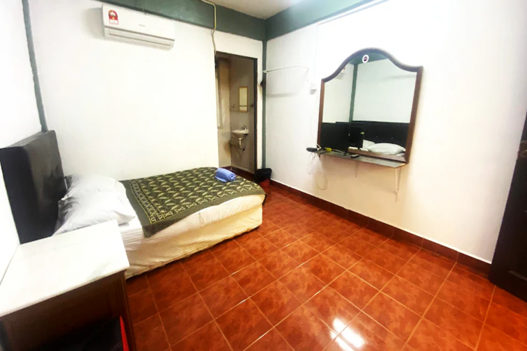 OYO 91245 Chenang Lodge Motel 6/8
