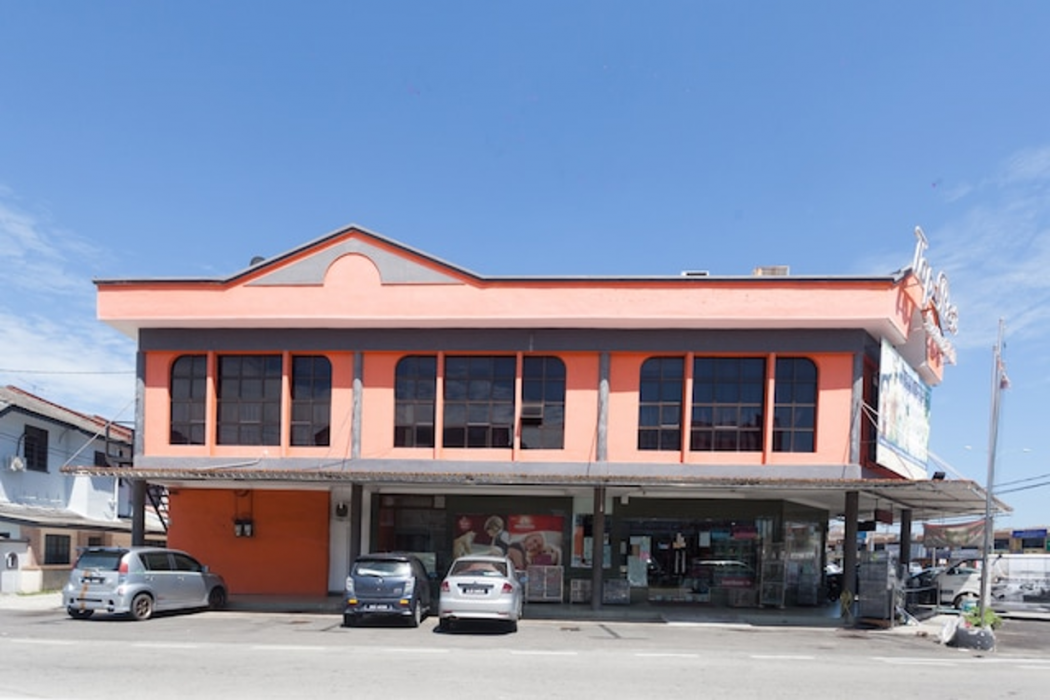 Hotel O T P Hotel in SITIAWAN