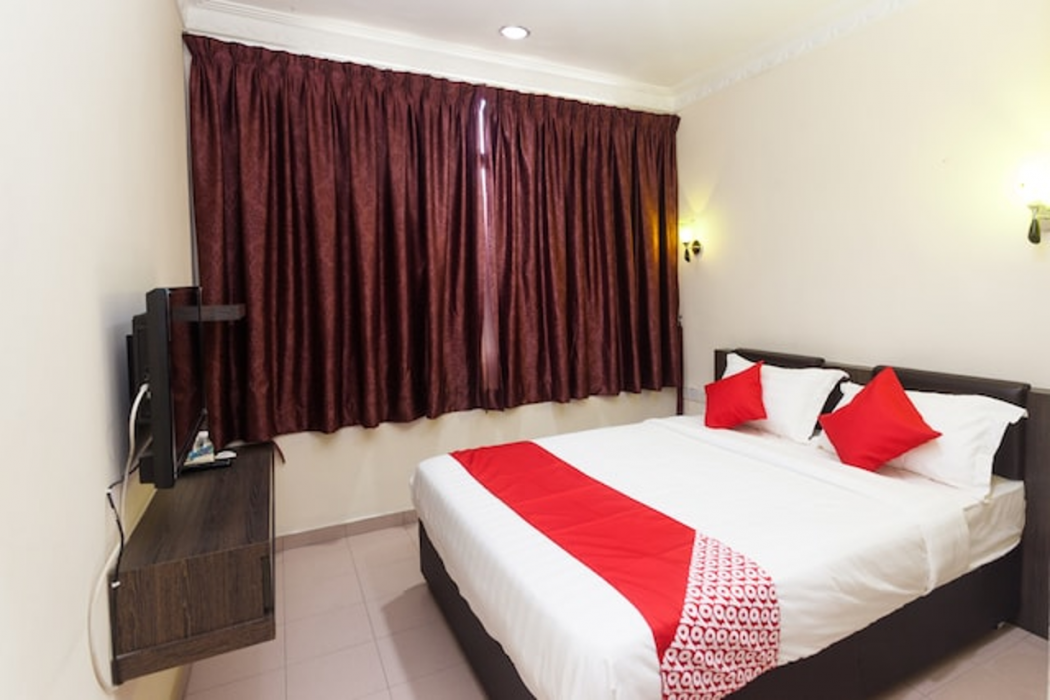 Hotel O T P Hotel 17/54