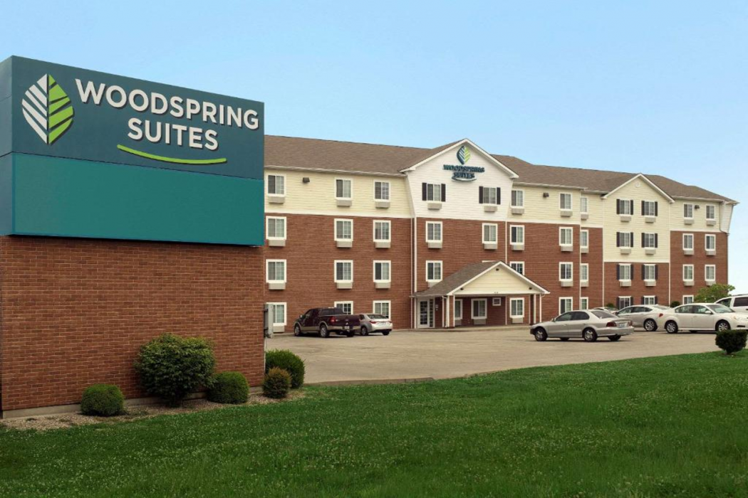 WoodSpring Suites Louisville Clarksville 2/18