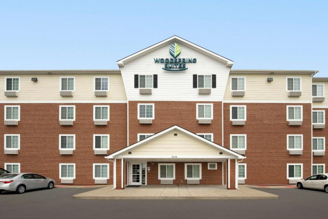 WoodSpring Suites Louisville Clarksville 1/18