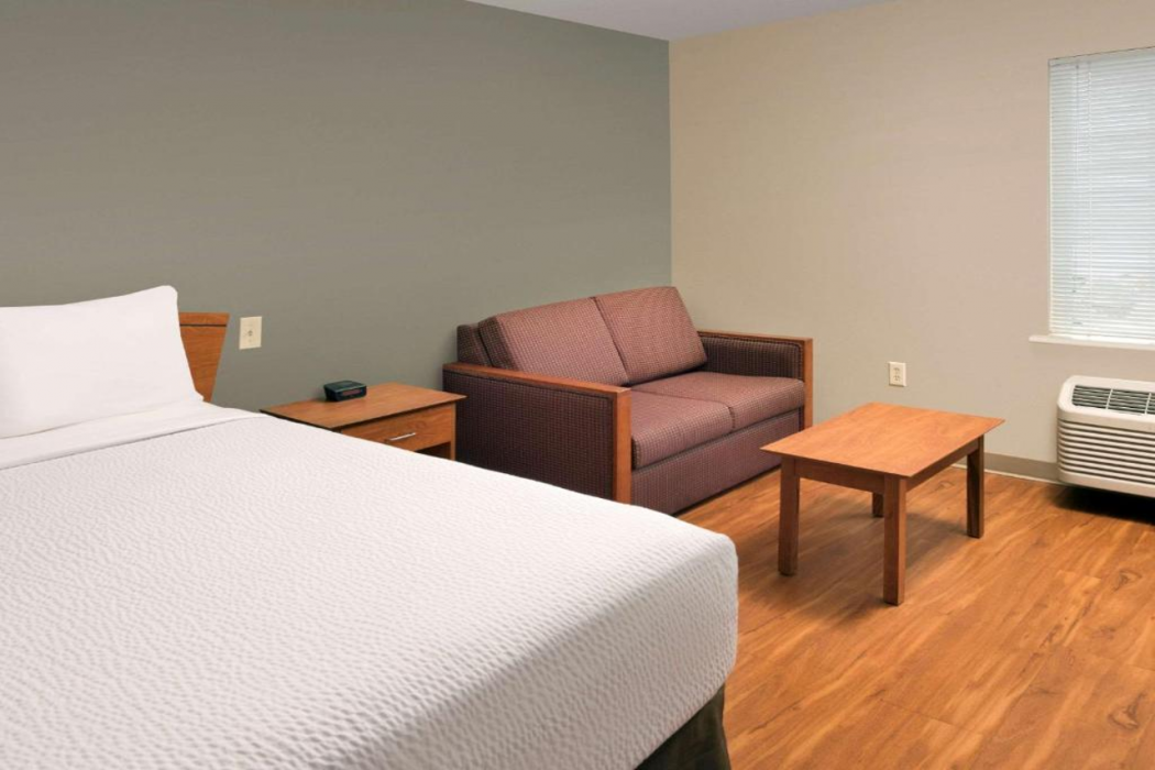 WoodSpring Suites Louisville Clarksville 7/18