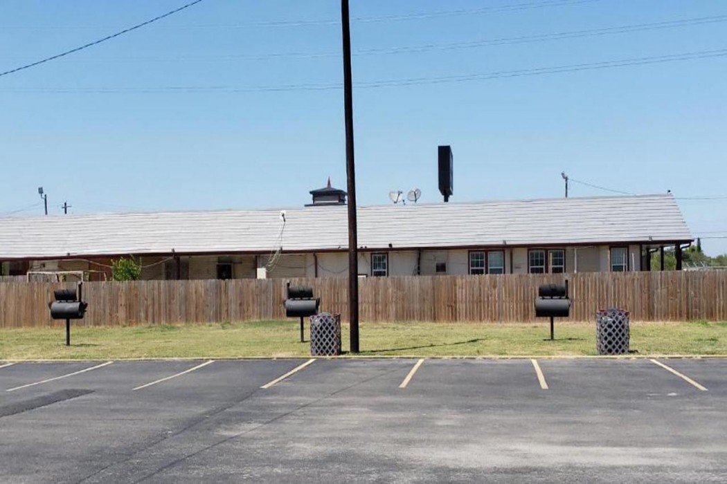Americas Best Value Inn and Suites Corpus Christi 8/18