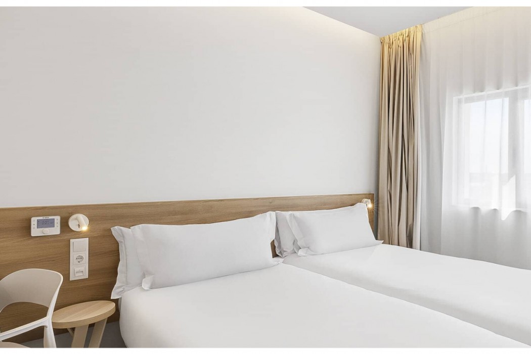 B&B HOTEL A Coruna Aeropuerto 7/16