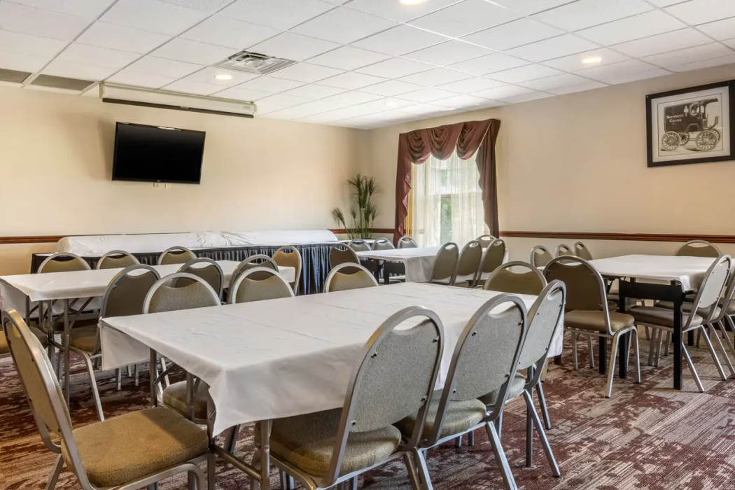 MainStay Suites Harrisburg Airport - Hershey South 19/35