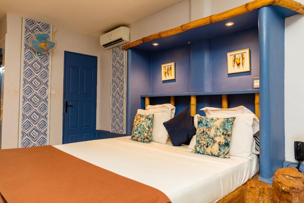 Room at Hotel l'Hacienda, OUAGADOUGOU