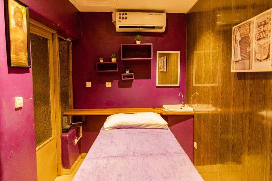Room at Hotel l'Hacienda, OUAGADOUGOU