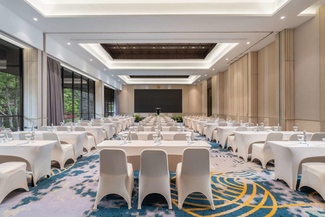 Mercure Cibadak Sukabumi Resort 28/48
