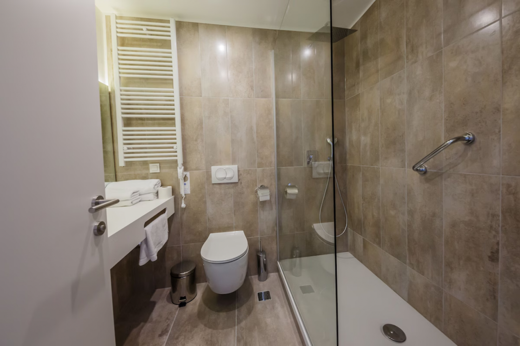 Hotel Medena Block B 12/14