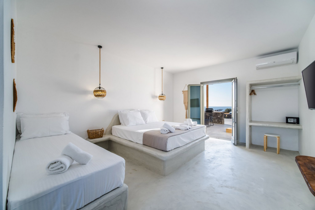 Amethyst Exclusive Suites Oia 25/72