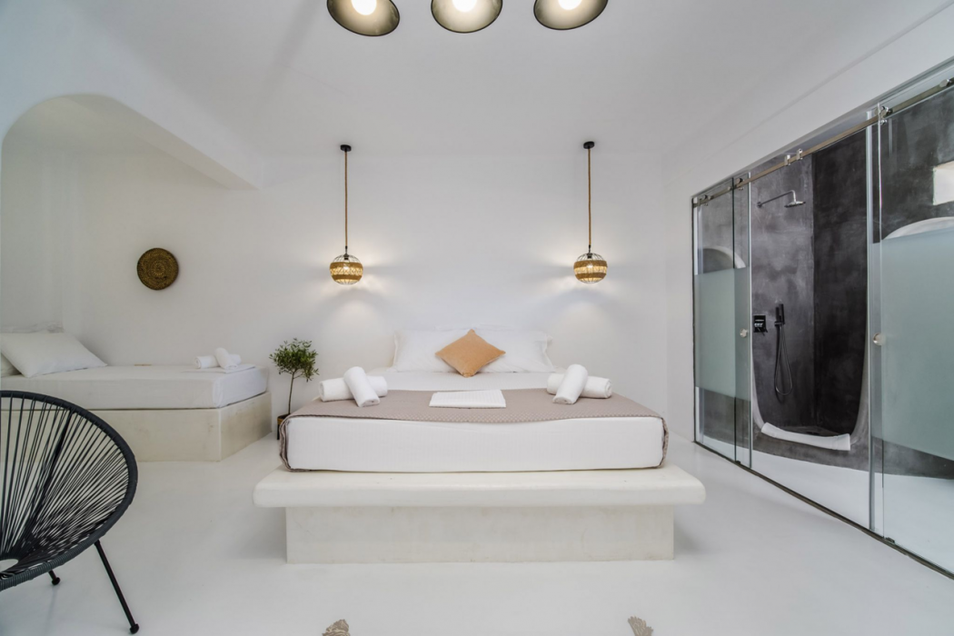 Amethyst Exclusive Suites Oia 24/72