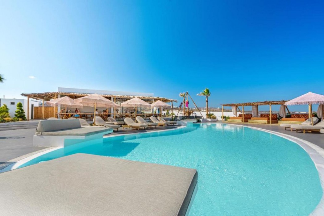 Amethyst Exclusive Suites Oia 44/72