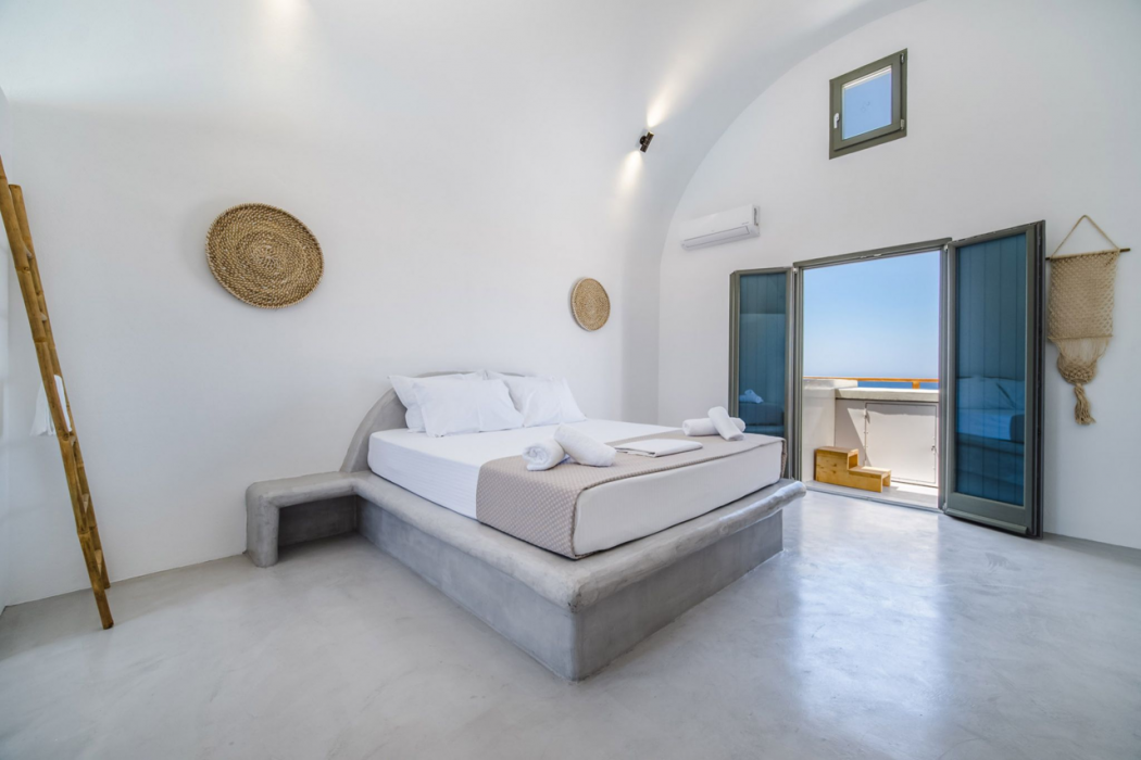 Amethyst Exclusive Suites Oia 28/72