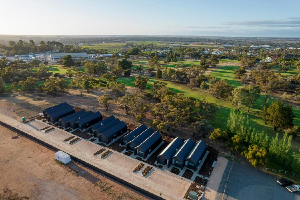 Par Five Shacks in BERRI