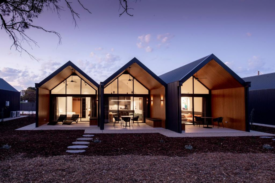 Par Five Shacks in BERRI