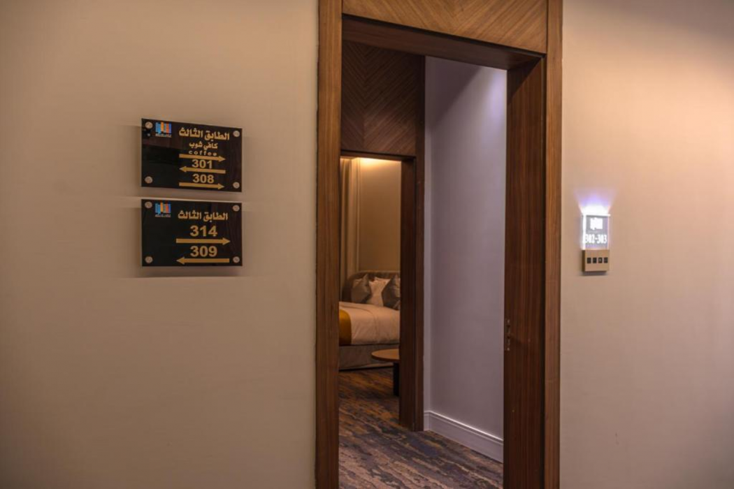 Royal Palace Hotel - Financial District 17/23