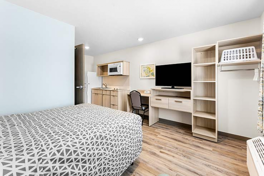 WoodSpring Suites Bluffdale Salt Lake City 9/36
