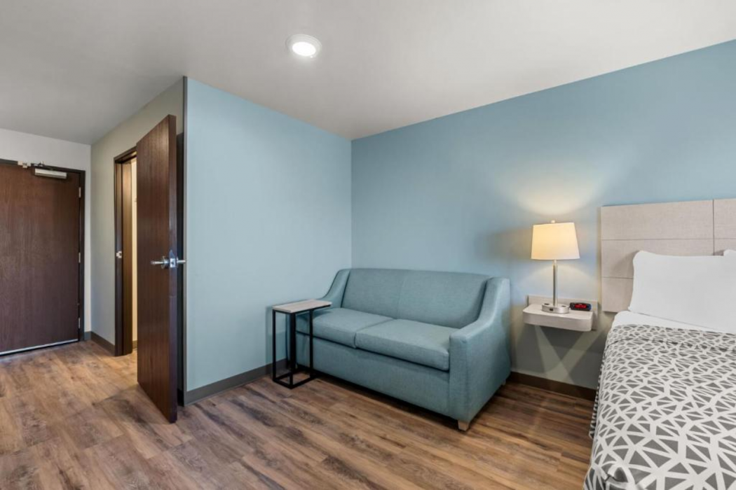 WoodSpring Suites Charlotte - Arrowood 10/60