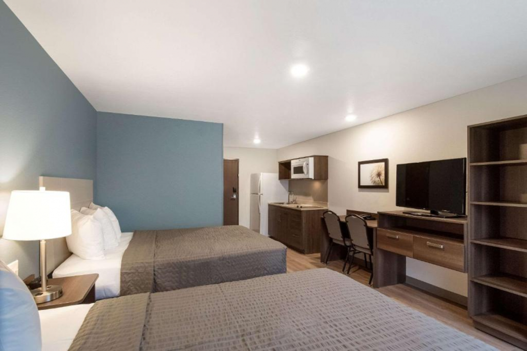 WoodSpring Suites Colorado Springs North - Air Force Academy 14/27