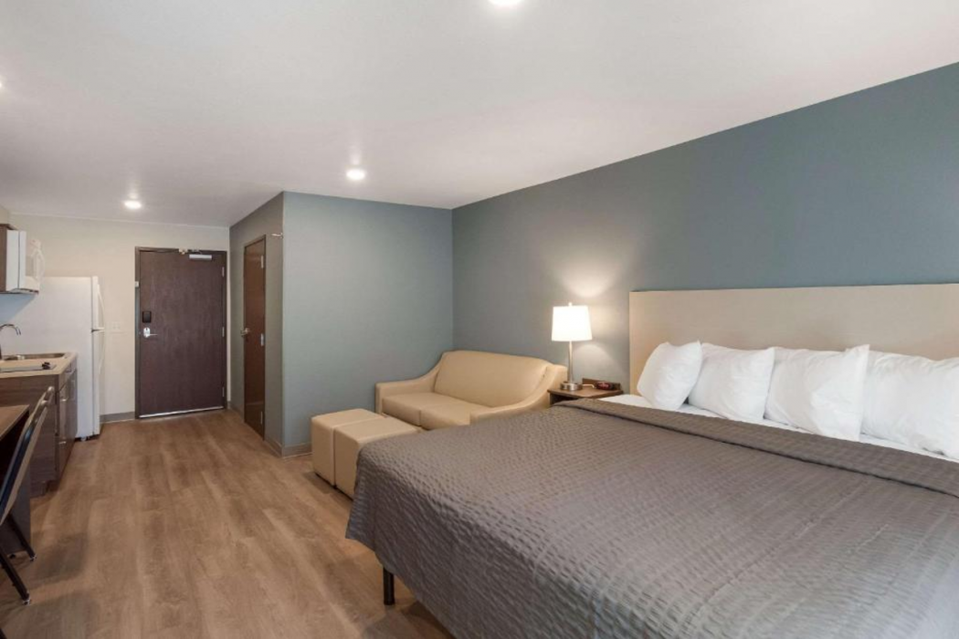 WoodSpring Suites Colorado Springs North - Air Force Academy 6/27