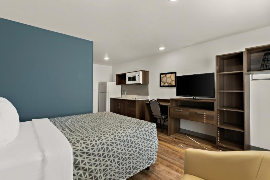 WoodSpring Suites Fort Collins 8/29
