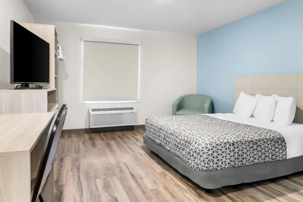 WoodSpring Suites Elkhart 15/60