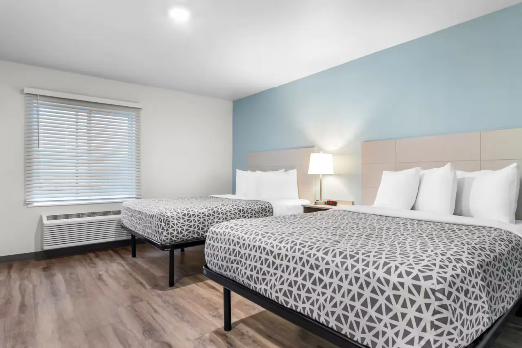 WoodSpring Suites Elkhart 11/60
