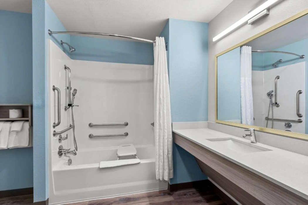 WoodSpring Suites Gilbert - Mesa Gateway Airport 36/41