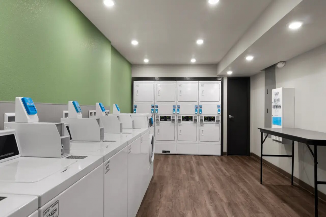 WoodSpring Suites Greeley 16/26