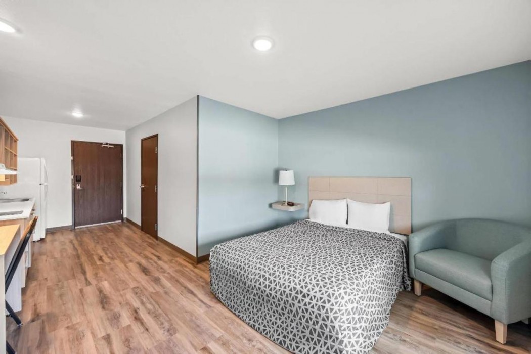 WoodSpring Suites Jackson Hub City 18/63