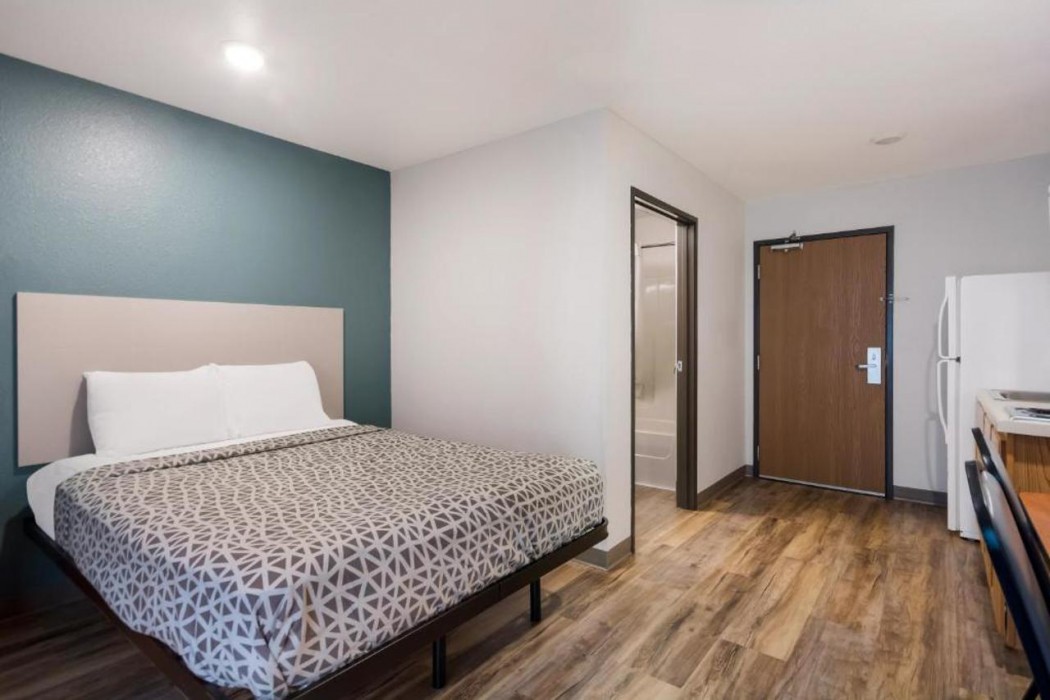 WoodSpring Suites Macon West I-475 23/33