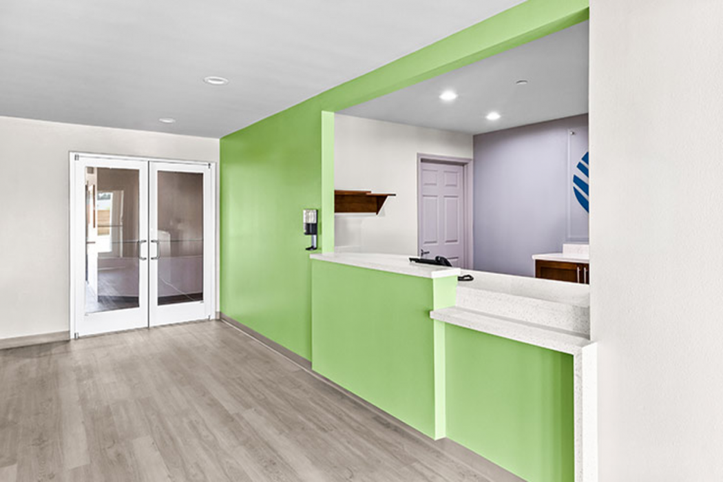 WoodSpring Suites South Houston Hobby photo4