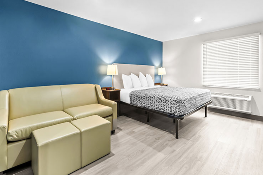 WoodSpring Suites South Houston Hobby 11/48
