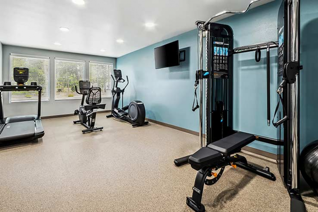 WoodSpring Suites Sumter near Shaw AFB 26/60