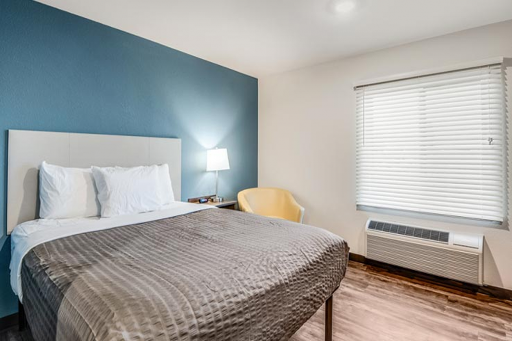 WoodSpring Suites West Des Moines 11/38