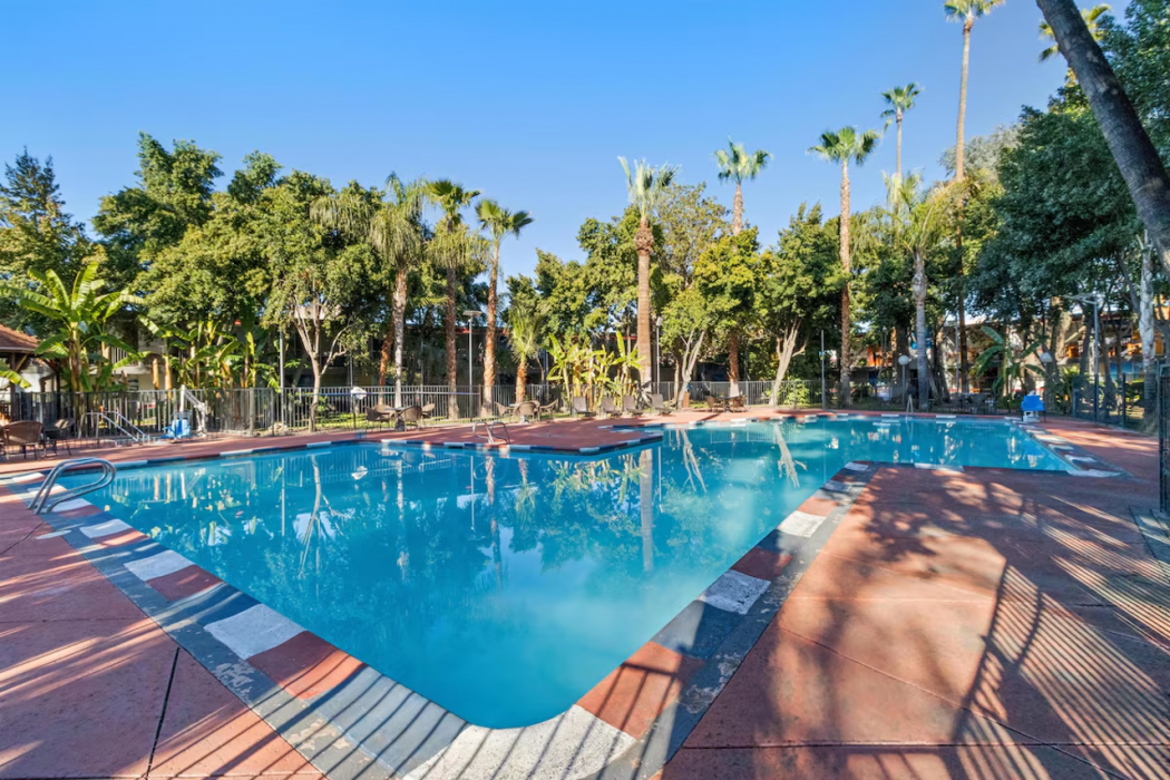 SureStay by Best Western Bakersfield Central 27/60