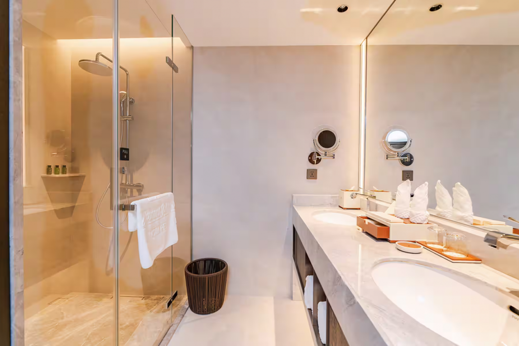 Howard Johnson By Wyndham Phnom Penh Tk 15/57