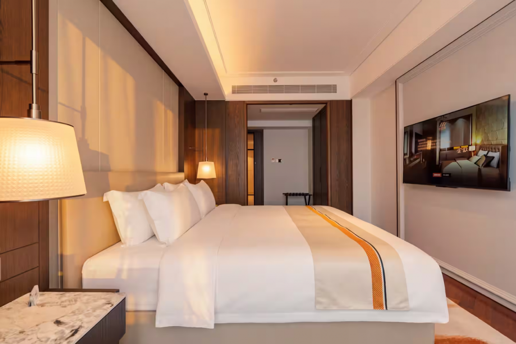 Howard Johnson By Wyndham Phnom Penh Tk 14/57