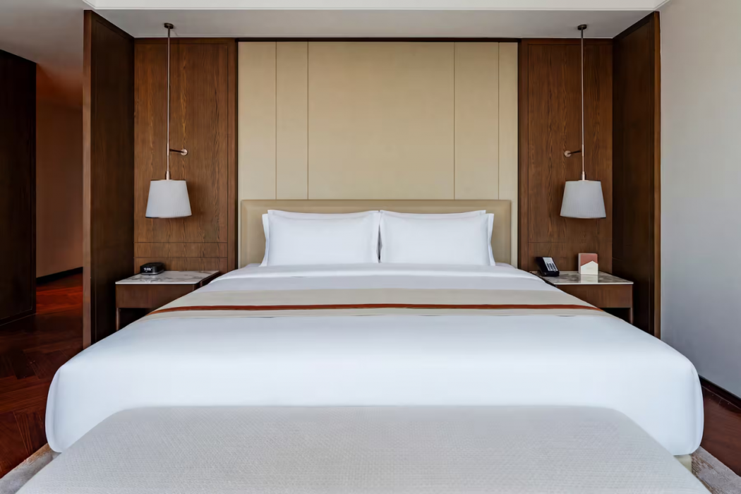 Howard Johnson By Wyndham Phnom Penh Tk 13/57
