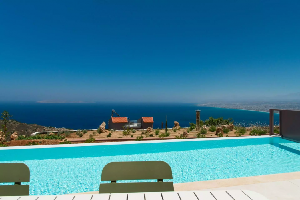 Plethora Luxury Suites 26/29