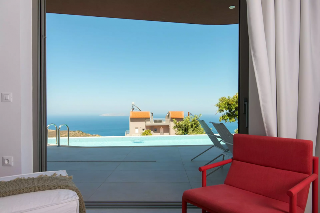 Plethora Luxury Suites 16/29