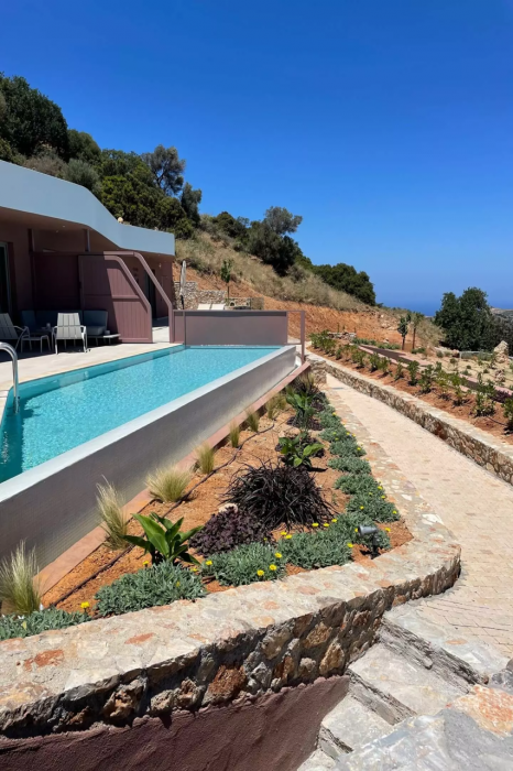 Plethora Luxury Suites 24/29