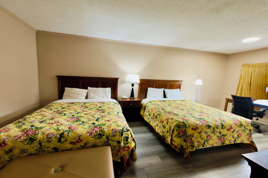 Motel 6 Williamston, NC - Highway 17 15/61