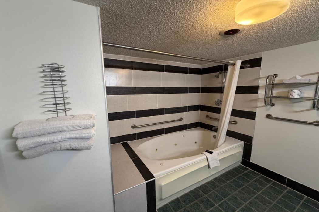 Royal Inn Rockville IN by Hotel O 15/15