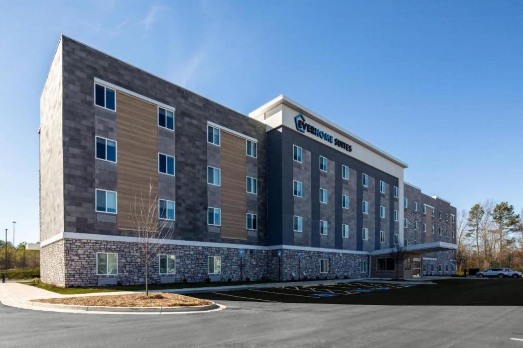 Everhome Suites Denver Airport 2/40