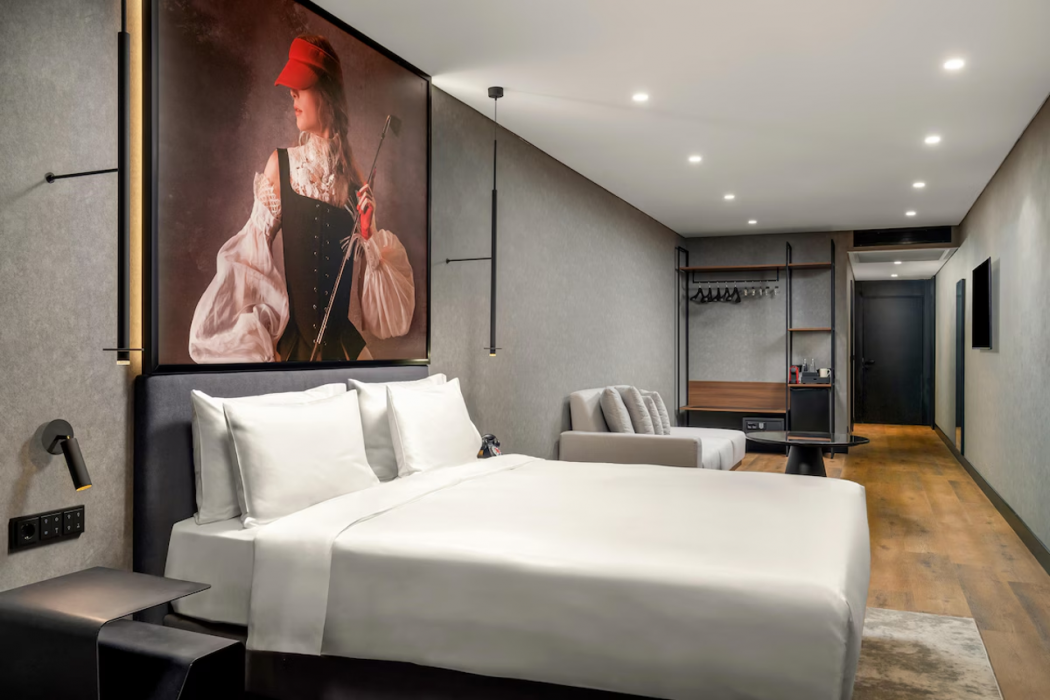 Radisson RED Izmir Point Bornova 13/59